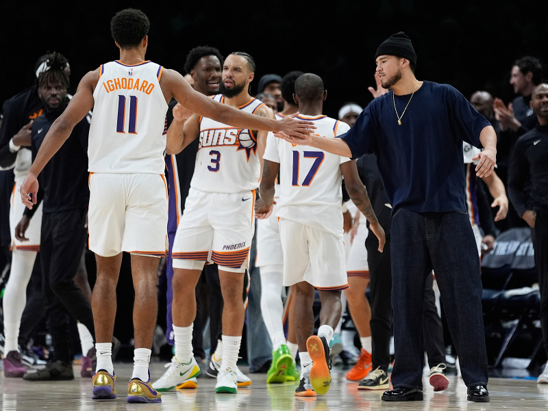 Radosť hráčov Phoenixu Suns