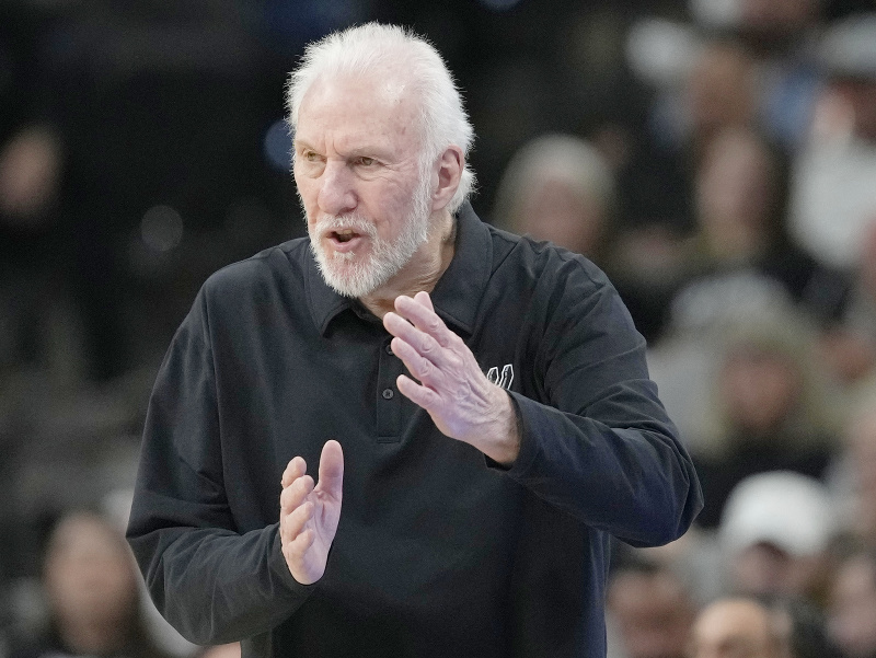 Tréner Gregg Popovich zo San Antonia Spurs