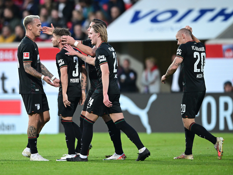 Futbalisti  Augsburgu sa tešia po strelení gólu