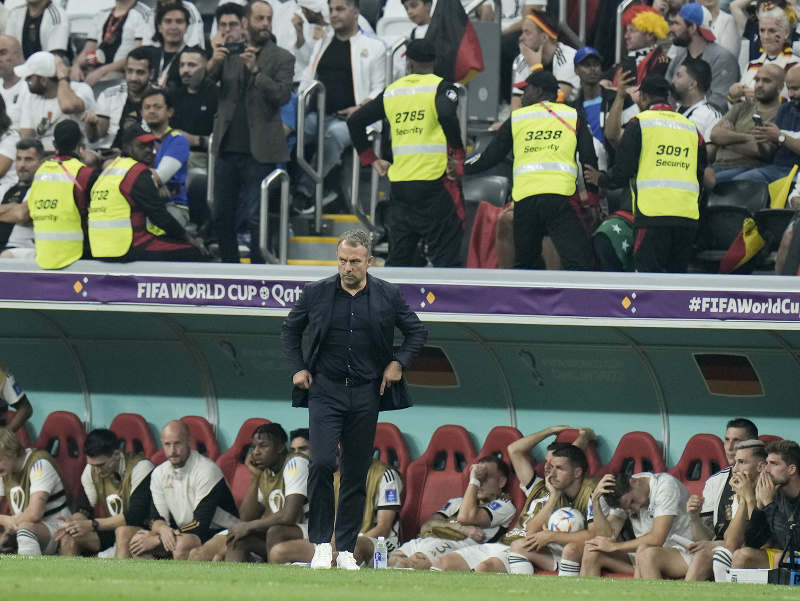 Sklamaná lavička Nemecka na čele s trénerom Hansi Flickom