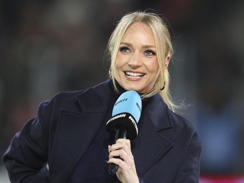 Reportérka televízie SKY Katharina Kleinfeldtová