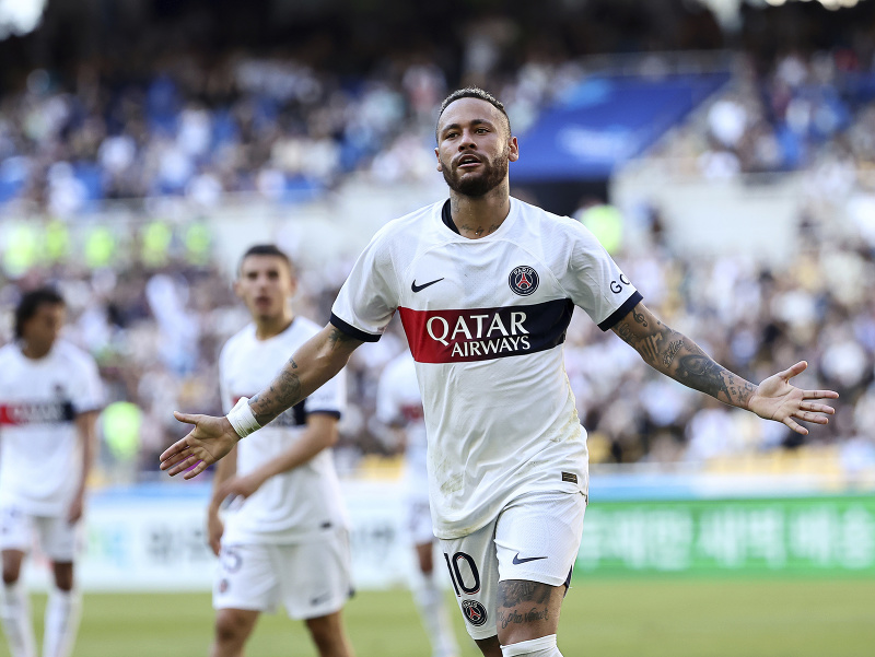 Neymar sa raduje z gólu v prípravnom zápase