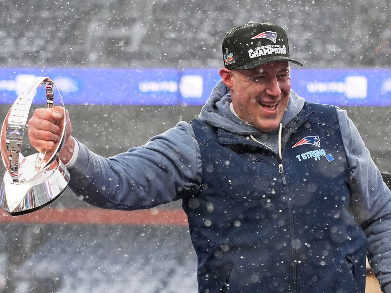 Mike Vrabel, trénet tímu New England Patriots