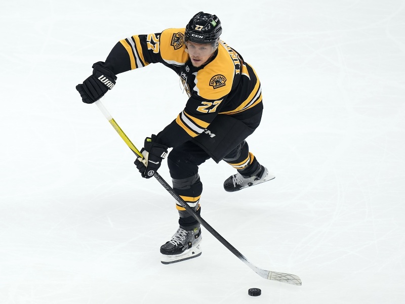 Švédsky obranca Hampus Lindholm