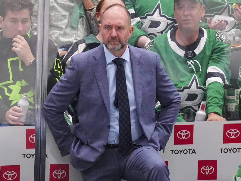 Tréner Dallasu Peter DeBoer 