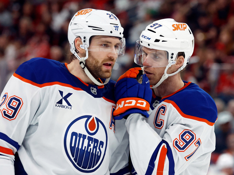Leon Draisaitl a Connor McDavid