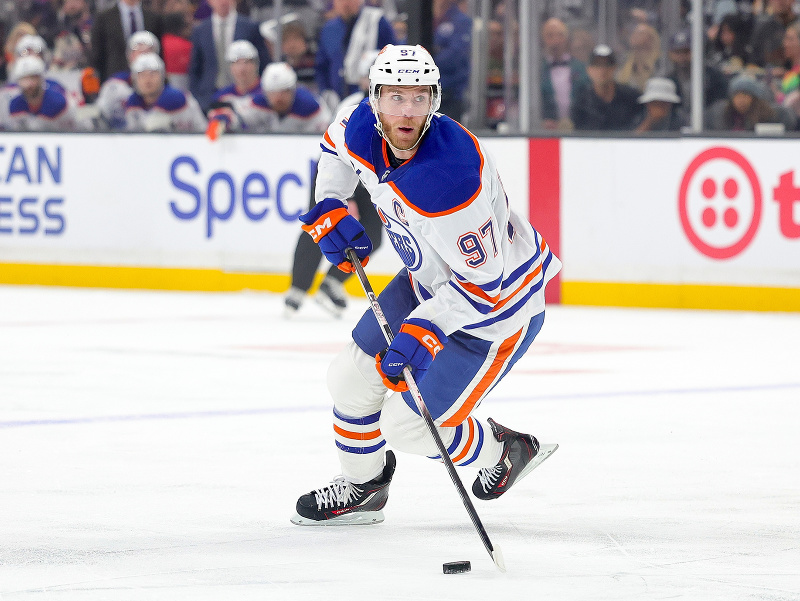 Kanadská hokejová superhviezda Connor McDavid