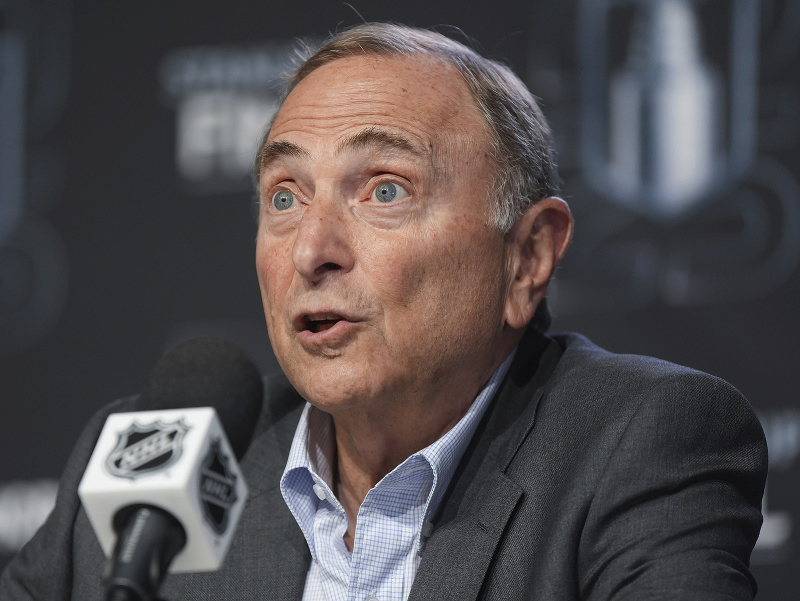 Komisár NHL Gary Bettman
