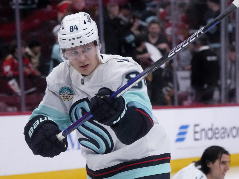 Fínsky hokejista Kaapo Kakko v drese Seattle Kraken