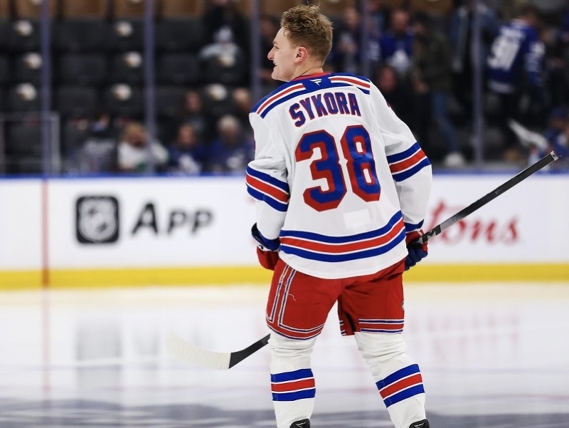 Adam Sýkora v drese NY Rangers