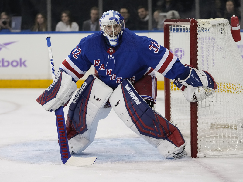 Brankár Jonathan Quick z New Yorku Rangers