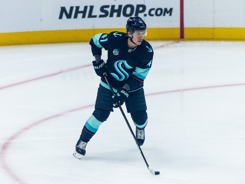 Ryker Evans, obranca NHL tímu Seattle Kraken