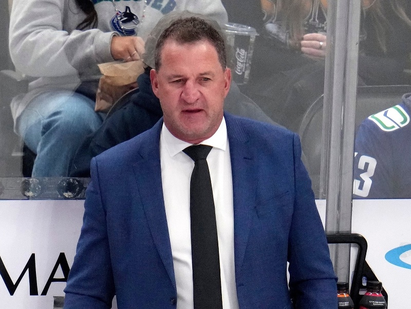 Adam Foote, tréner Vancouveru Canucks