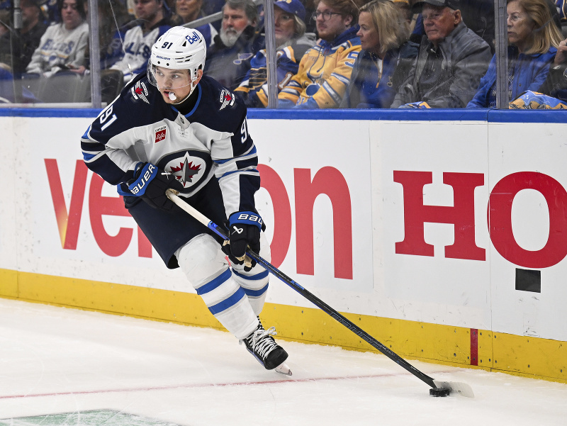 Cole Perfetti, útočník Winnipegu Jets