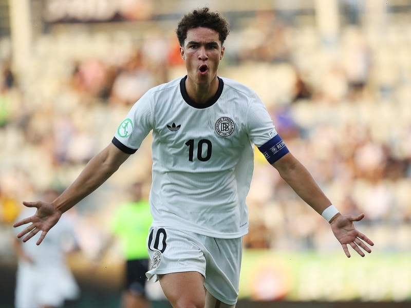 Nemecký futbalista Noah Darvich