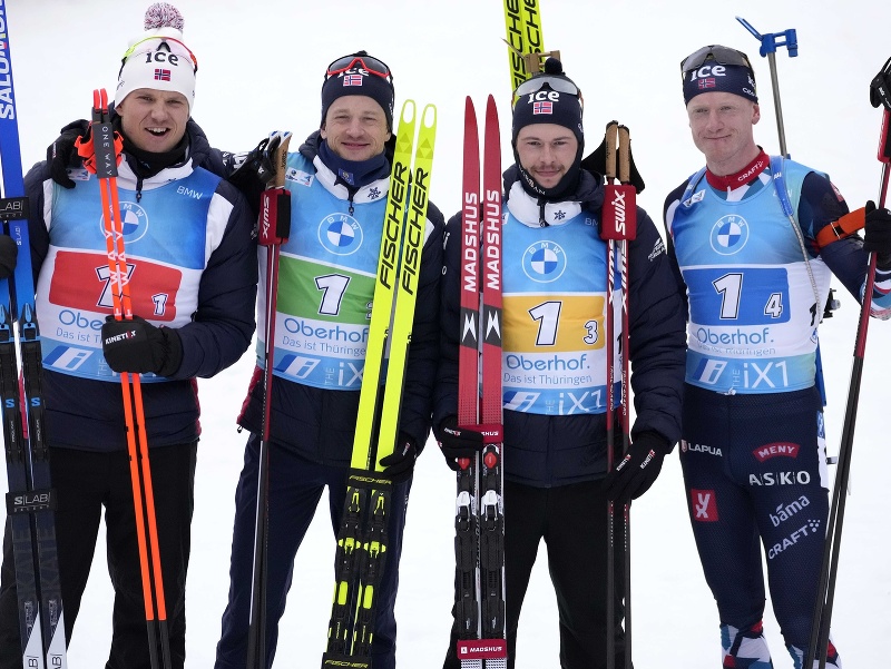 Nórski biatlonisti v zložení Vetle Sjästad Christiansen, Tarjei Bö, Sturla Holm Lägreid a Johannes Thingnes Bö získali striebro v štafete mužov na 4x7,5 km na majstrovstvách sveta v nemeckom Oberhofe