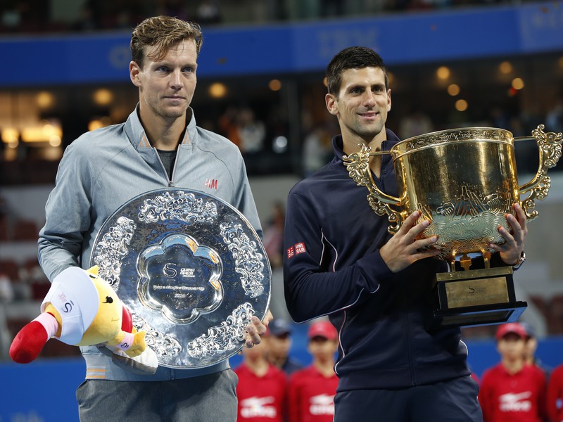 Novak Djokovič a Tomáš Berdych so svojimi trofejami