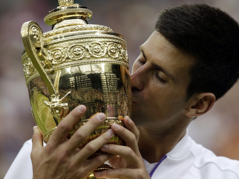 Novak Djokovič zvíťazil vo Wimbledone 