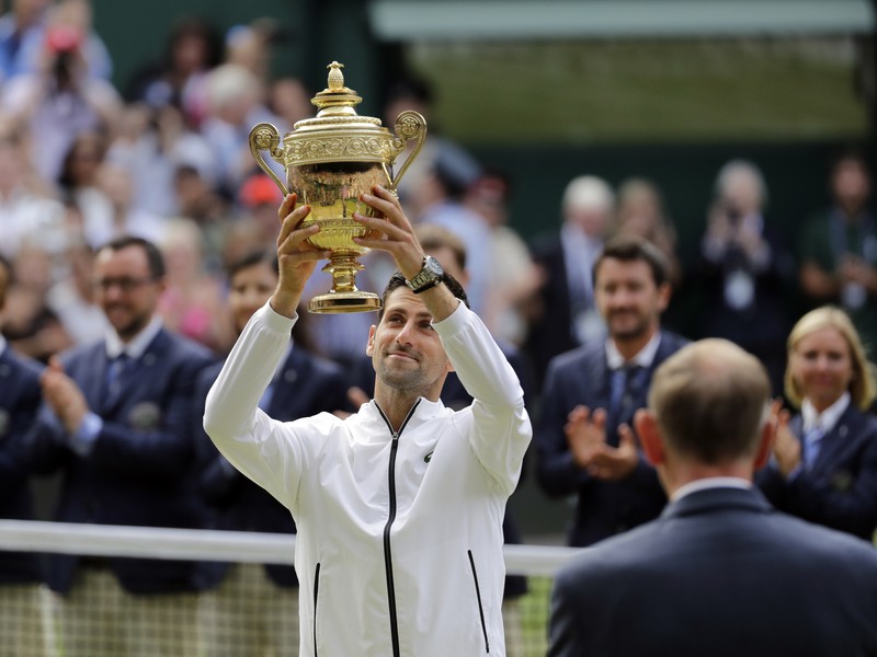 Srbský tenista Novak Djokovič sa stal piatykrát v kariére víťazom wimbledonskej dvojhry a získal 16. grandslamový titul