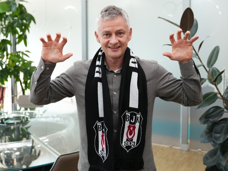  Ole Gunnar Solskjaer sa stal novým manažérom tureckého Besiktasu