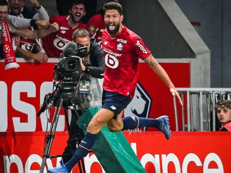 Olivier Giroud a jeho gólové oslavy po víťaznom zásahu