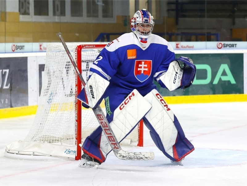 Slovenský brankár Michal Prádel