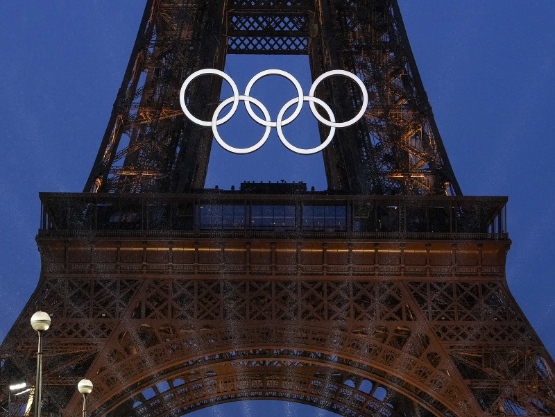 Eiffeelova veža na otváracom ceremoniáli LOH 2024 v Paríži