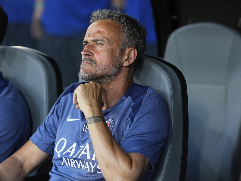 Luis Enrique, manažér Paríža Saint-Germain
