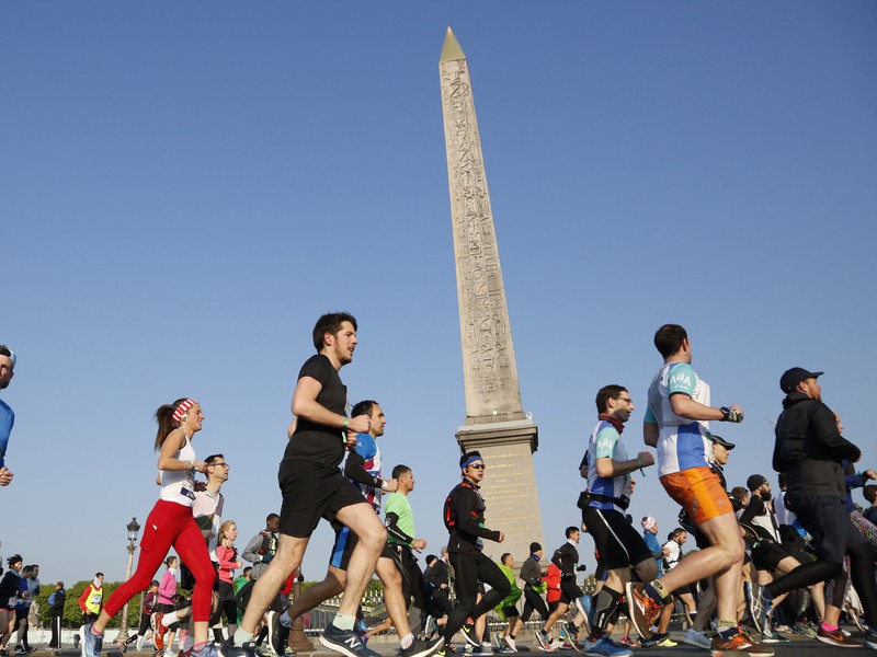 Parížsky maratón zrušili pre pandémiu koronavírusu