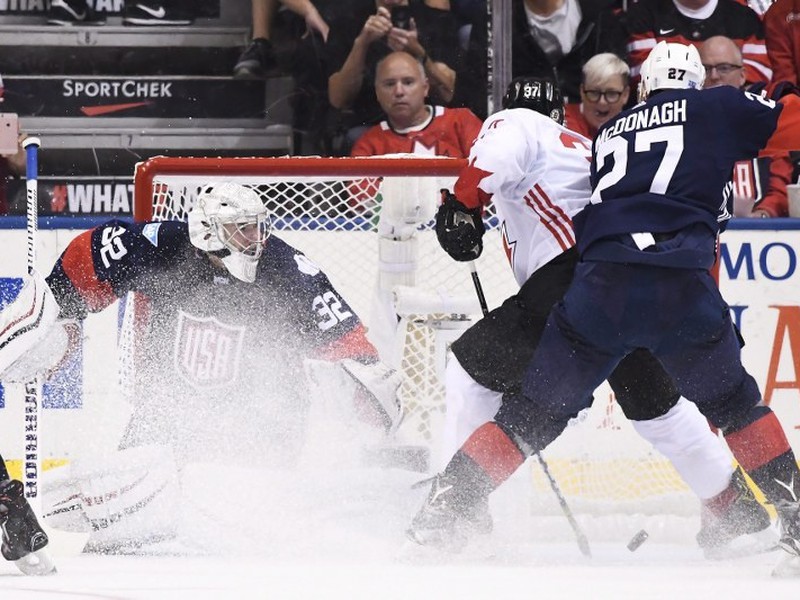 Patrice Bergeron, Jonathan Quick a Ryan McDonagh