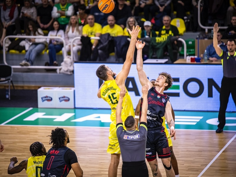 Zápas medzi Patrioti Levice a BC Komárno