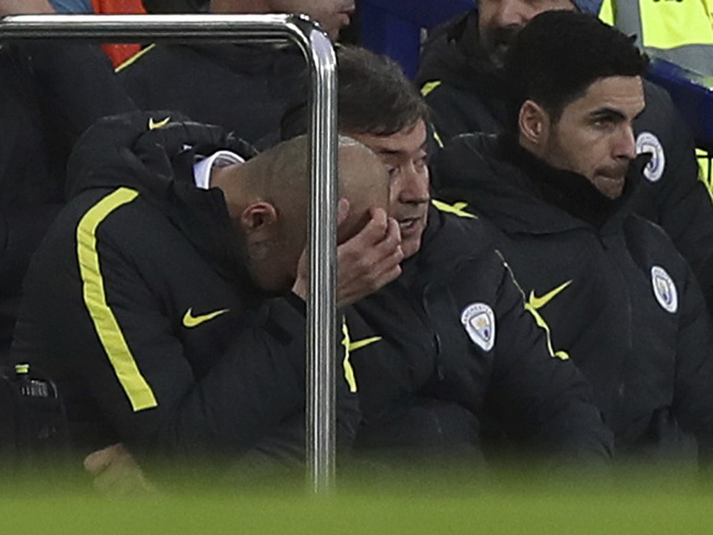 Pep Guardiola sa nemohol pozerať na krutú prehru