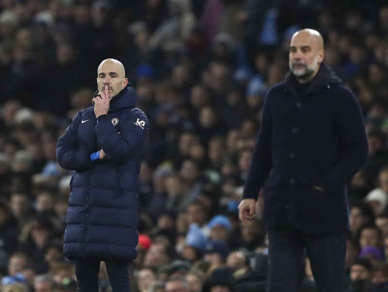 Enzo Maresca a Pep Guardiola počas zápasu