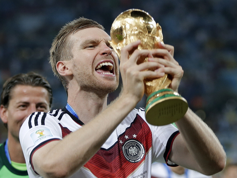 Per Mertesacker takto oslavoval zisk titulu Majstrov sveta
