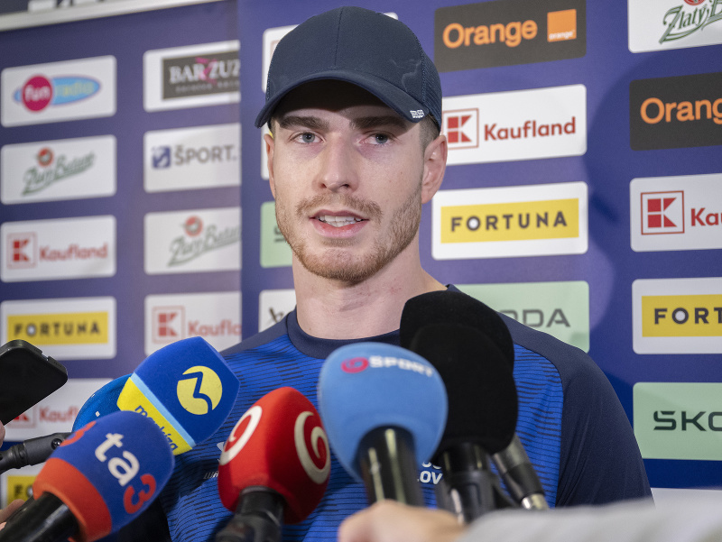 Slovenský hokejový reprezentant Peter Cehlárik