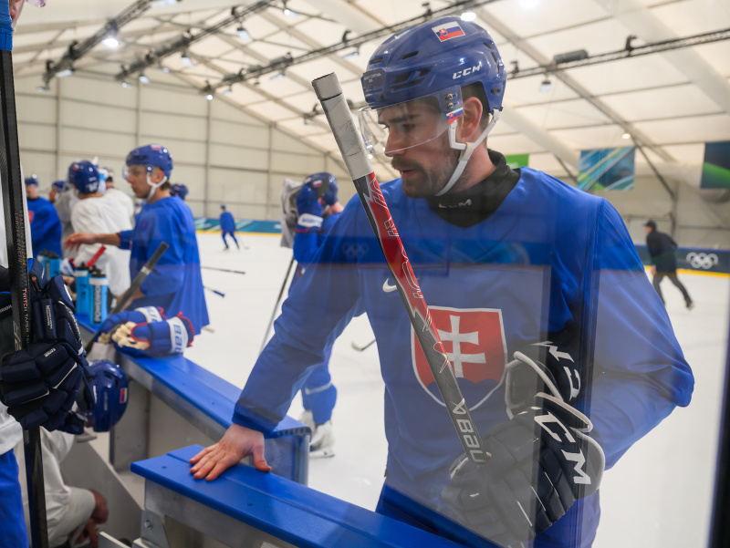 Peter Čerešňák počas tréningu slovenskej hokejovej reprezentácie na zimných olympijských hrách