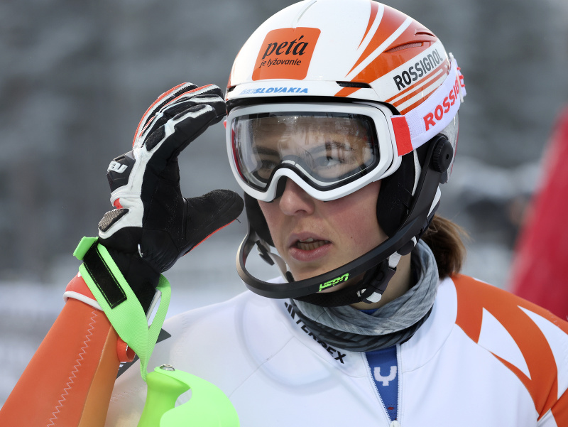 Slovenská lyžiarka Petra Vlhová počas testovacej jazdy pred sobotným slalomom žien SP v alpskom lyžovaní 18. novembra 2022 vo fínskom Levi.