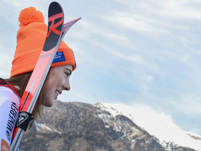 Slovenská lyžiarka Petra Vlhová oslavuje v cieli víťazstvo v slalome v Lienzi
