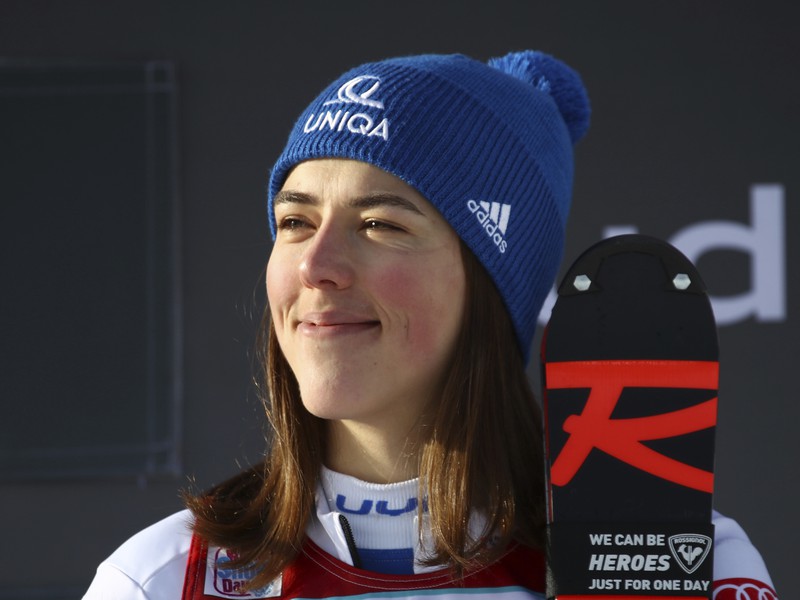 Slovenská lyžiarka Petra Vlhová sa teší po triumfe v paralelnom slalome žien