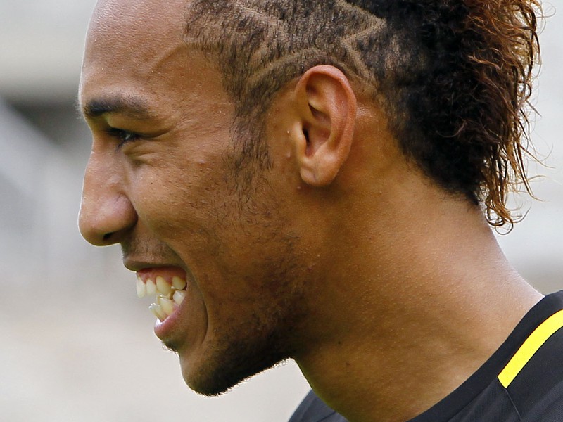Pierre-Emerick Aubameyang so svojím šialeným účesom