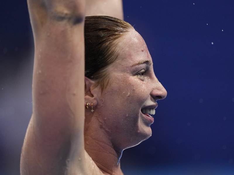 Austrálska plavkyňa Mollie O´Callaghanová vytvorila olympijský rekord v disciplíne 200 m voľným spôsobom. 