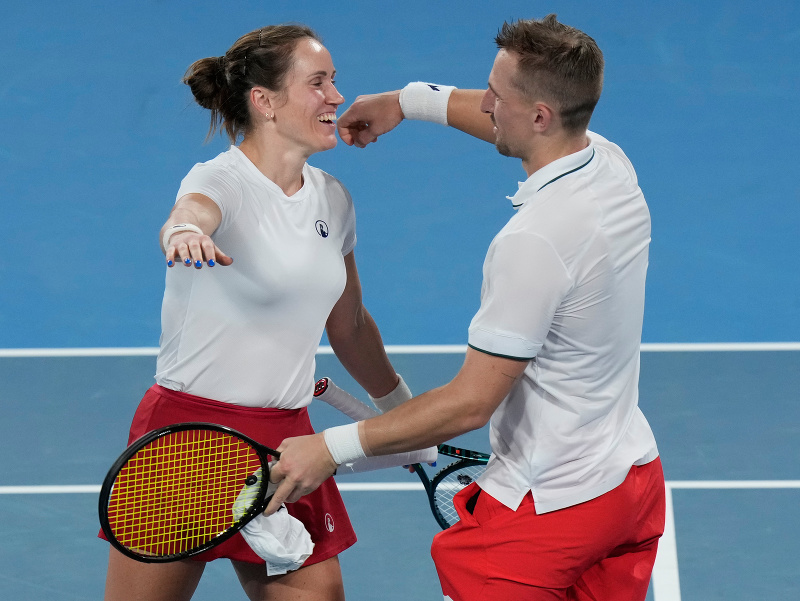 Poľský deblový pár Katarzyna Kawová, Jan Zielinski