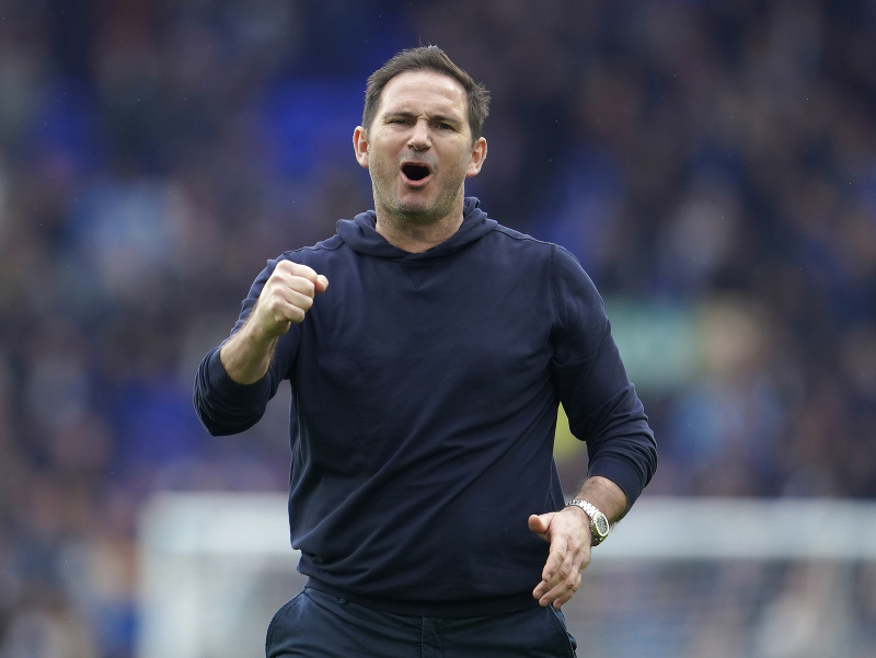 Oslavujúci Frank Lampard