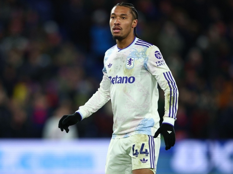  Boubacar Kamara v zápase proti Crystal Palace