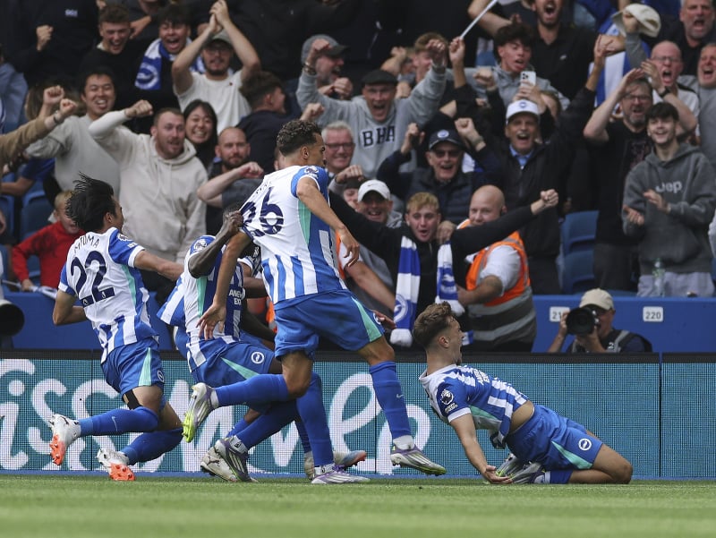Radosť hráčov Brighton & Hove Albion FC