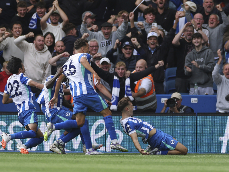 Radosť hráčov Brighton & Hove Albion FC