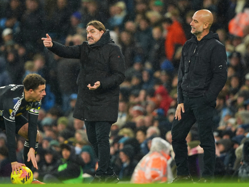 Tréner Leedsu Daniel Farke a tréner Manchestru City Pep Guardiola