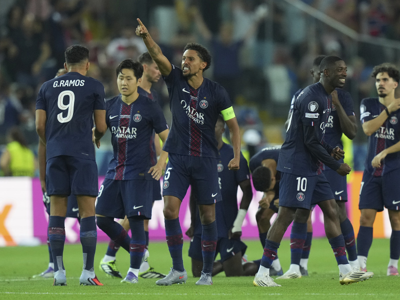 Víťazné oslavy futbalistov PSG po úspešnom penaltovom rozstrele