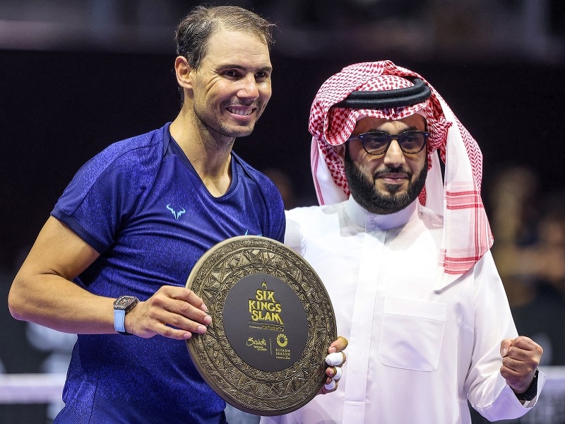 Rafael Nadal (vľavo)