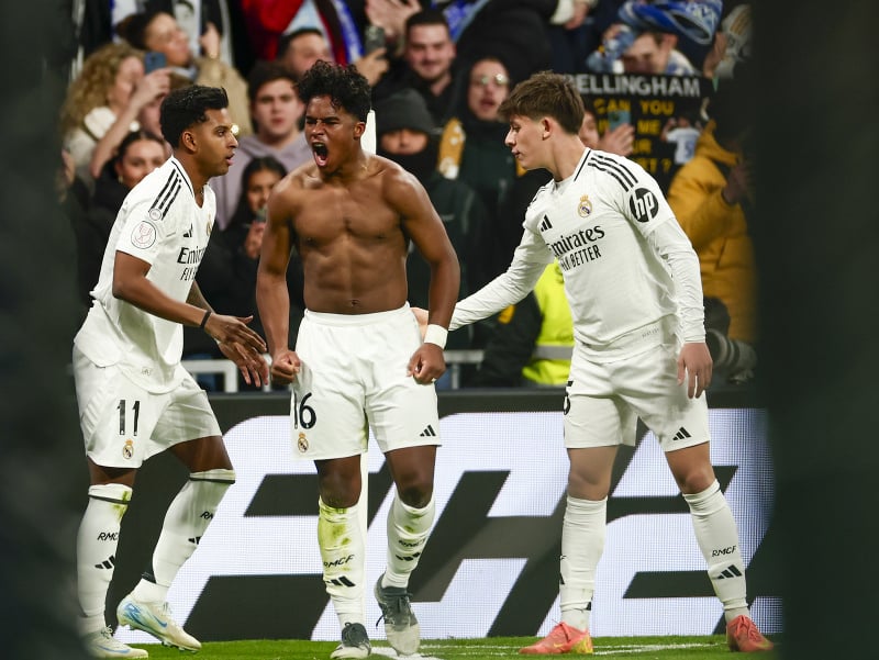 Brazílčan Endrick oslavuje strelený gól za Real Madrid